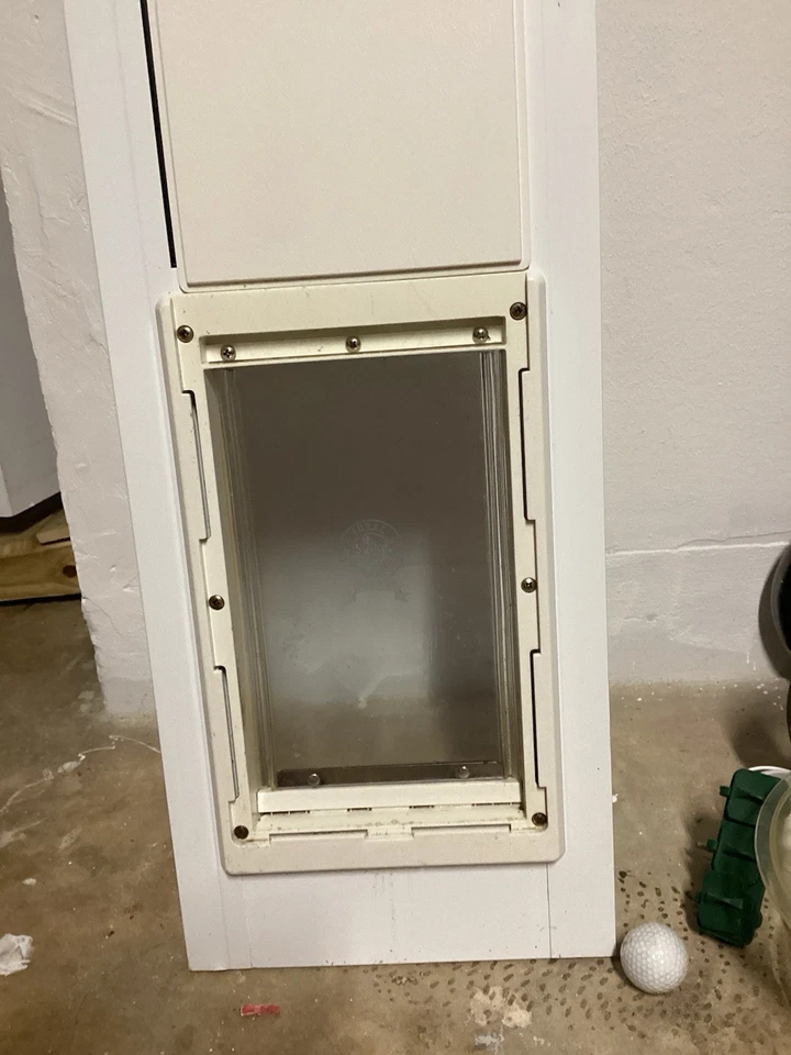 Ideal Pet Products алюминиевая дверь для патио домашних животных, регулируемая высота 77-5/8 дюйма до 80-3... - Изображение 1 из 4