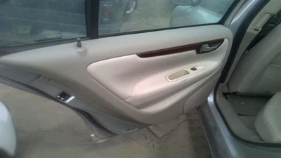 S60       2004 Door Trim Panel Rear 30082668 Foto 1 de 4