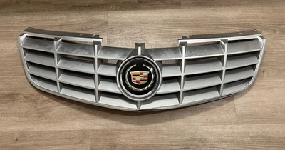 2006-2011 Cadillac DTS Grille Silver Frenched Emblem PLEASE READ - Image 1 of 4