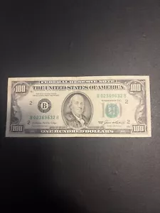 Lightly Circulated Small Head $100 bill (One Hundred Dollar Bill) - Series 1985 - Picture 1 of 2