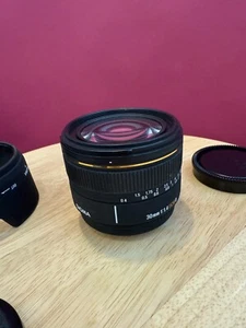 Sigma SIGMA 30mm F1.4 EX DC SONY/MINOLTA Lens for Sony/Minolta A mount Lens - Picture 1 of 6