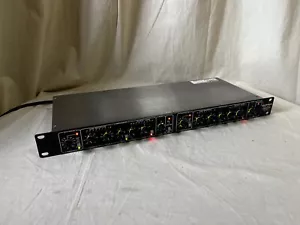 Drawmer DL241 Dual-Auto Compressor with XLR Connectors - Picture 1 of 9
