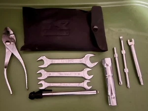 Kawasaki Motorrad Werkzeugsatz Set mit Tasche - Bild 1 von 3