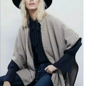 FREE PEOPLE O/S Cape Poncho Houndstooth Ruana Poncho Cape Tan Knit Swept Away - Picture 1 of 10