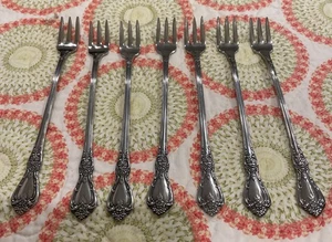 Oneida Distinction Deluxe Kenneth Square Cocktail Forks Fork Stainless Set Of 7 - Picture 1 of 5