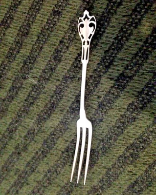 Vintage Sterling Silver 1920 Watson Putnam Openwork Strawberry Fork  5 Inches - Image 1 of 4