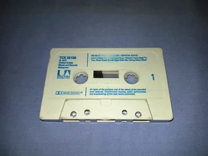 CRYSTAL GAYLE WE MUST BELIEVE IN MAGIC CASSETTE TAPE ALBUM (NO INLAY #49) - Picture 1 of 2