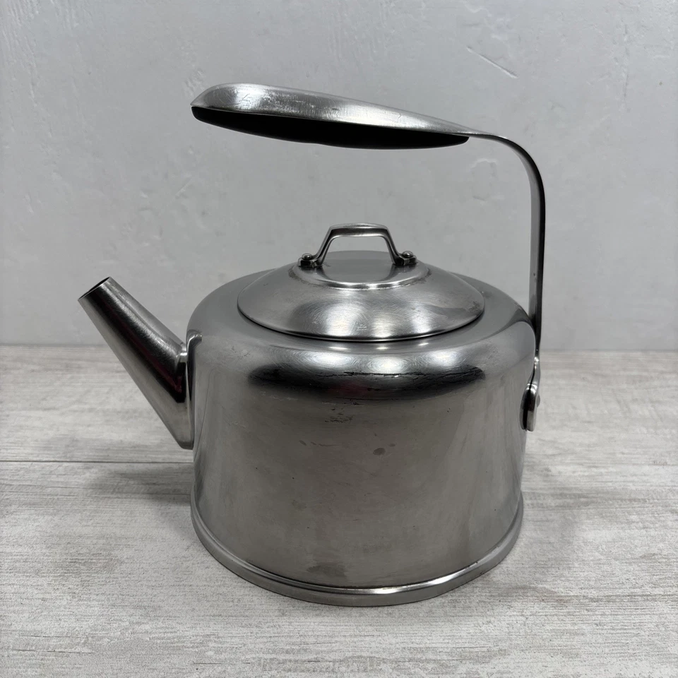 All-Clad Stainless Steel Kettle NO Whistle 2 Qt. - Image 1 of 4