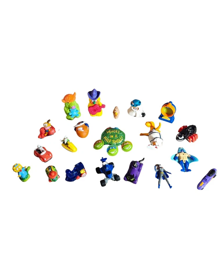 Lote de 20 figuras mixtas de juguetes años 80 y 90 TMNT, Muppets, Transformers, Batman, Catwoman Foto 1 de 4