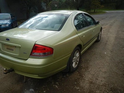 FORD FALCON RIGHT TAILLIGHT BA, SEDAN, 10/2002-09/2005 - image 1 of 4