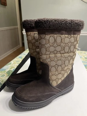 Botas forradas de sherpa COACH Sherman Signature beige marrón tela gamuza logotipo talla 9  Foto 1 de 4