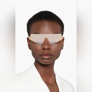 - Original New  FF 0440 FENDI Rectangle-frame gold-tone mirrored sunglasses - Picture 1 of 12
