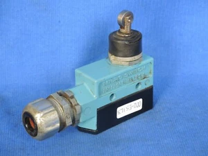 Honeywell Micro Switch BZE6-2RN80 - Picture 1 of 3