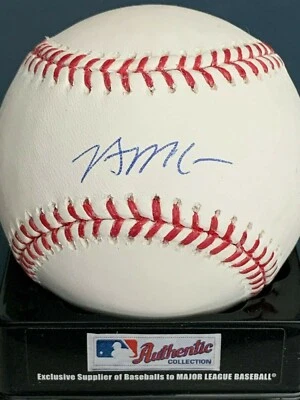 BRIAN MCCANN  HOUSTON ASTROS  MLB AUTHENTICATED   SIGNED OML BASEBALL - Image 1 of 2