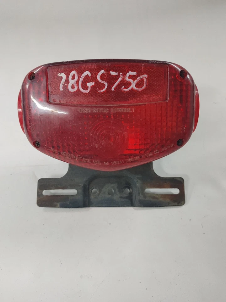 Combo de luz trasera y soporte para Suzuki GS750 1978 (#1) 35710-45011 Foto 1 de 4