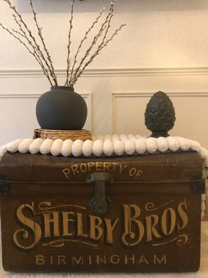 Trunk Chest Vintage Brown Shelby Bros Birmingham H x 43 cm W x 69 cm D x 50cm  - Image 1 of 4