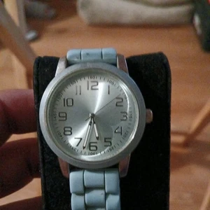 FMD FMDOTT107 Silicone Band Quartz Analog Unisex Watch New Battery - Picture 1 of 5