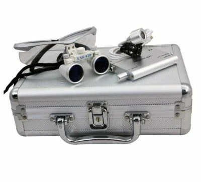 Lupas odontológicas cirúrgicas lupa binocular médica 3,5X 420mm luz LED - Imagem 1 de 4
