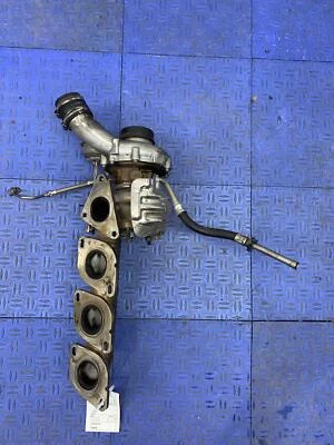 Mercedes AMG E63S 2015-2016 5,5 biturbo motor izquierdo turbo con colector de escape Foto 1 de 4