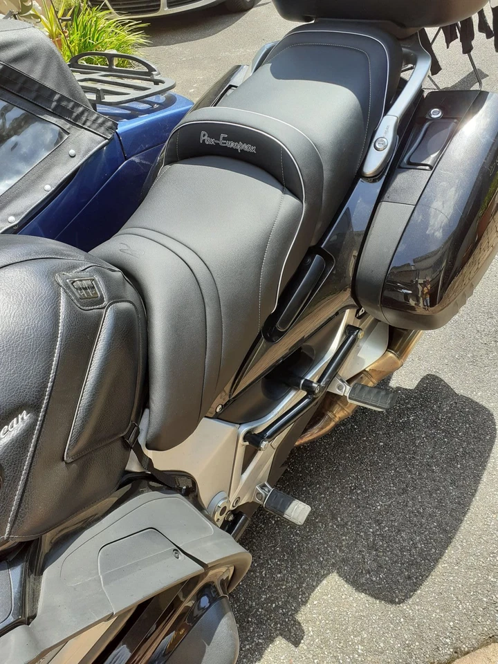 Honda ST1300 Pan European 2002–2013 Top Sellerie Comfort Seat Gel/Heat SGCST326 - Image 1 of 1