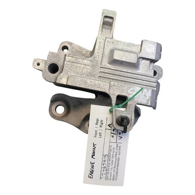 Volvo XC40 Engine Mount 32267915 - Image 1 of 4