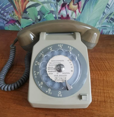 Ancien téléphone fixe à cadran rotatif CIT Alcatel 1976 gris vert - Photo 1/4
