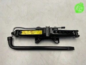 Jaguar XE XF 2016-2020 - Gato de rueda de neumático de repuesto de emergencia con llave OEM - Imagen 1 de 6