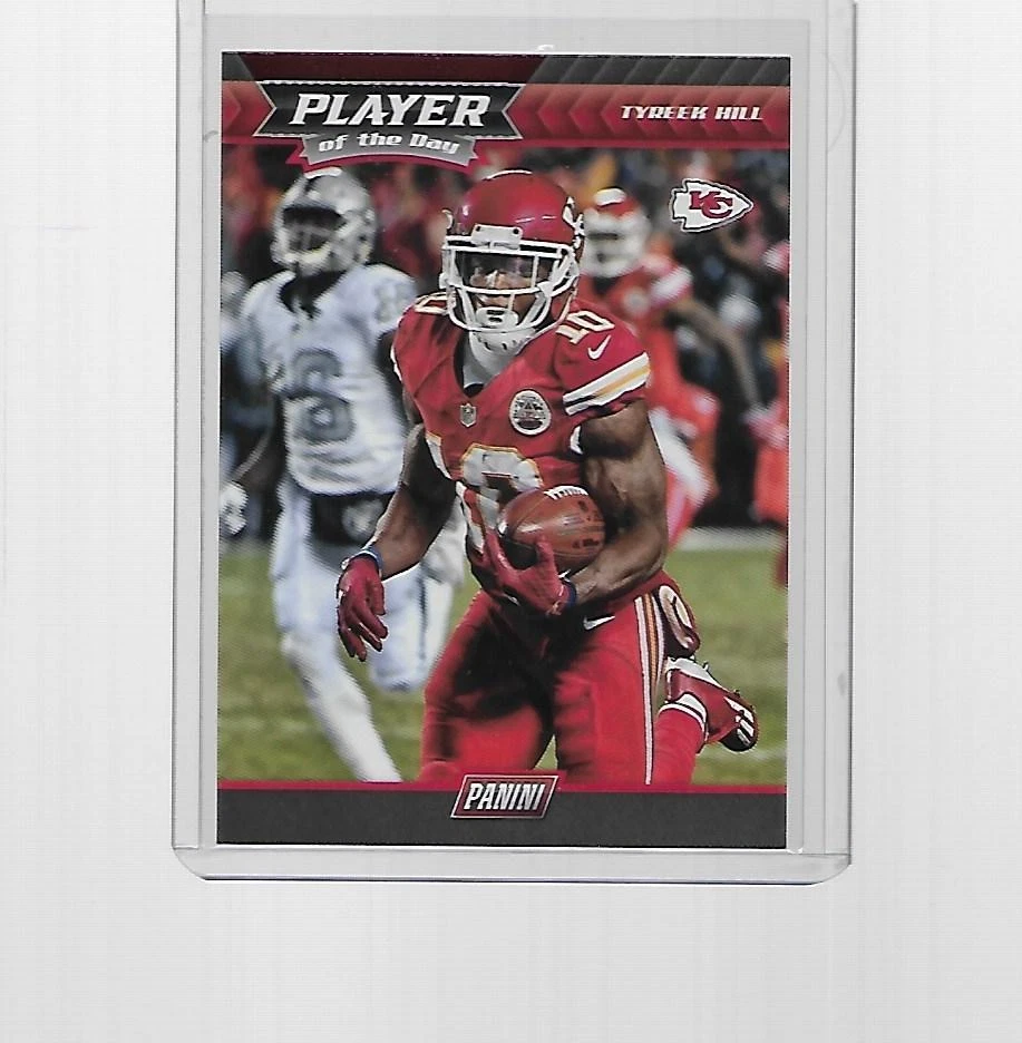 2017 PANINI FOOTBALL PLAYER OF THE DAY TYREEK HILL #17 - Image 1 of 1