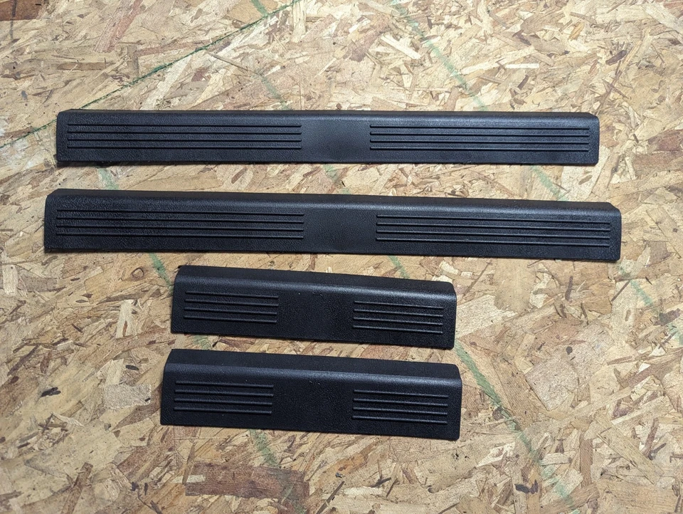 1991 - 1994 年福特探险者 4 门踏板窗盖板 88074 步盾 AVS 全新 — 第 1/4 张图片