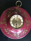 Vintage Emalia Artco 8-dniowy klejnot klucz wiatr zegar ścienny fioletowy kwiatowy obraz 13"d