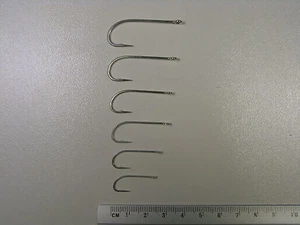 Mustad Signature S71SNP-DT Saltwater Streamer Fly Hooks for Fly Tying - Picture 1 of 6