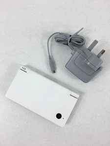Nintendo DSi White Handheld Console w/ Charger - Picture 1 of 7