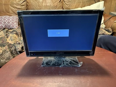 Dynex DX-L19-10A 19" Widescreen HDMI LCD HDTV TV Monitor No Remote - Image 1 of 4