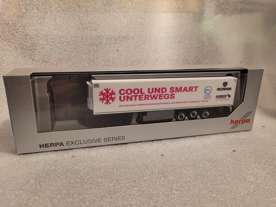 Christina Scheib Cool und Smart unterwegs Kühl Auflieger Schmitz BGL aus 942881 - Bild 1 von 4