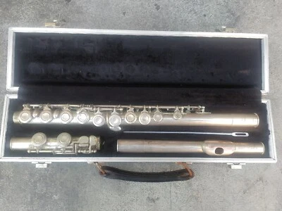 Flauta Modelo Profesional HAYNES-SCHWELM Boston Mass Número de Serie 10609 De Colección Foto 1 de 4