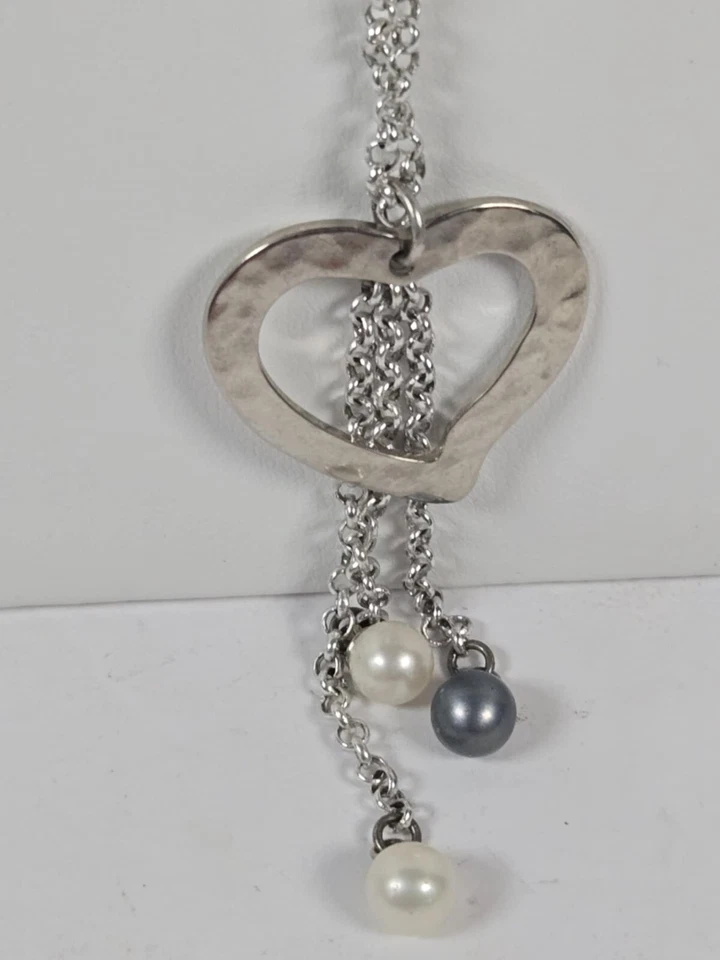 Colar pingente coração aberto prata pérolas Vantel com pérolas penduradas - Imagem 1 de 4