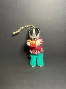 Vintage Handarbeit Filz Geschenk Träger Dachs Urlaub Christbaumschmuck 6,25" - Bild 1 von 6