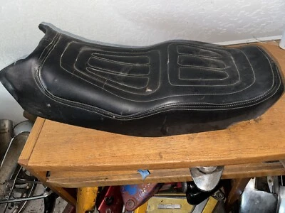 82,83  honda vf-750s sabre v45 seat, oem, 77100-MB0-770 - Image 1 of 4