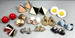 Lot Of 12 Vtg Enamel Clip-On/Screw-On Earrings 60-70's Sunflower Retro Unmarked - Picture 1 of 8