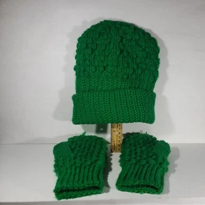 Vintage Knit Hat Beanie Adult w/Matching Mittens 1970's Green Made in Taiwan - Picture 1 of 9