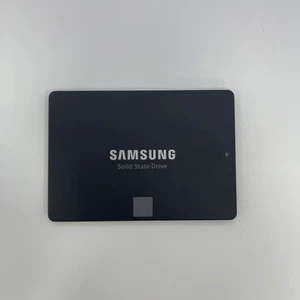 Samsung 2.5" 860 EVO 1TB Internal SSD - Afbeelding 1 van 3