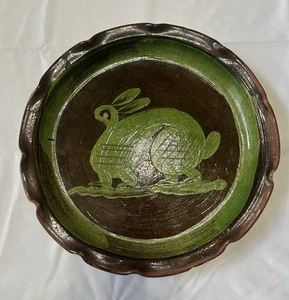 Vintage Patamban Michoacan Mexican Folk Art Pottery Plate-Green Rabbit Motif 11" - Picture 1 of 4