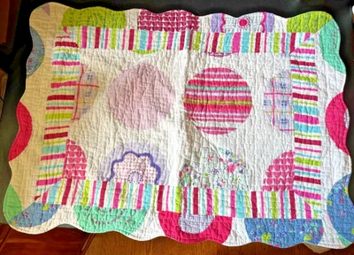 Quilted Standard Pillow Sham Colorful Bubbles Pink, Blue & Green 21.5"x30" EUC - Image 1 of 3