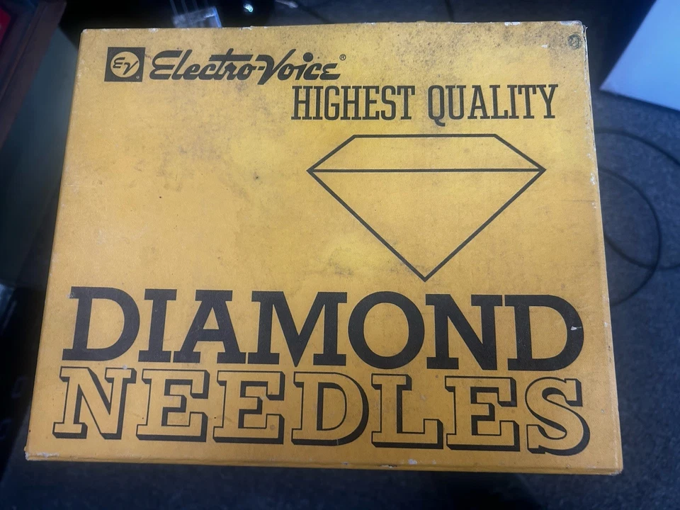 LOTE DE 115 -RECORD Stylus Diamond Agujas Electro Voz Tocadiscos con Estuche Foto 1 de 4
