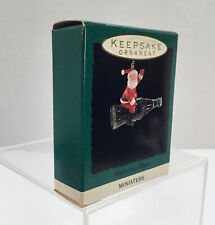 1992 Poinçon souvenir rafraîchissant vol miniature bouteille d'équitation du Père Noël Coca-Cola