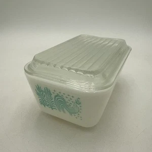 Vintage Pyrex Turquoise Amish Butterprint 502 White Refrigerator Dish Rooster - Picture 1 of 9