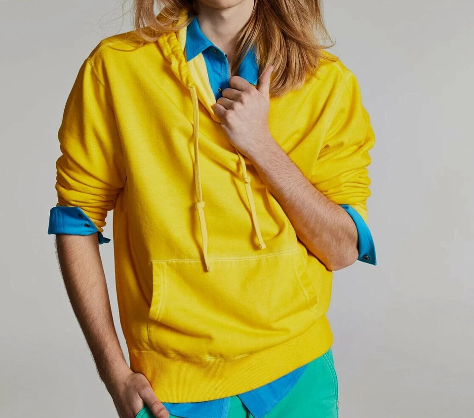 Suéter con capucha polar lavado ropa amarilla Sun + Stone para hombre talla S $51 Foto 1 de 1