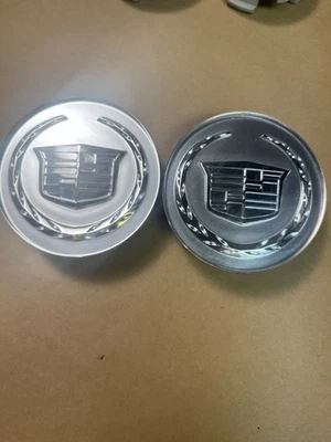 Пара центральных колпаков NOS 2005-2016 Cadillac DTS SRX CTS ATS XTS 9595439 - Изображение 1 из 4