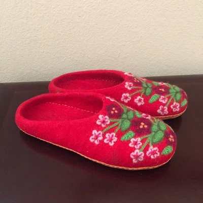 Anthropologie Wool Slippers French Knot Floral Size M 8-8.5 Secret Garden Red - Image 1 of 4