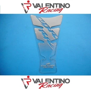 PROTEZIONE PARA SERBATOIO TRASPARENTE HONDA SCRITTA CBR RR SFUMATURA GRIGIA  - Imagen 1 de 1